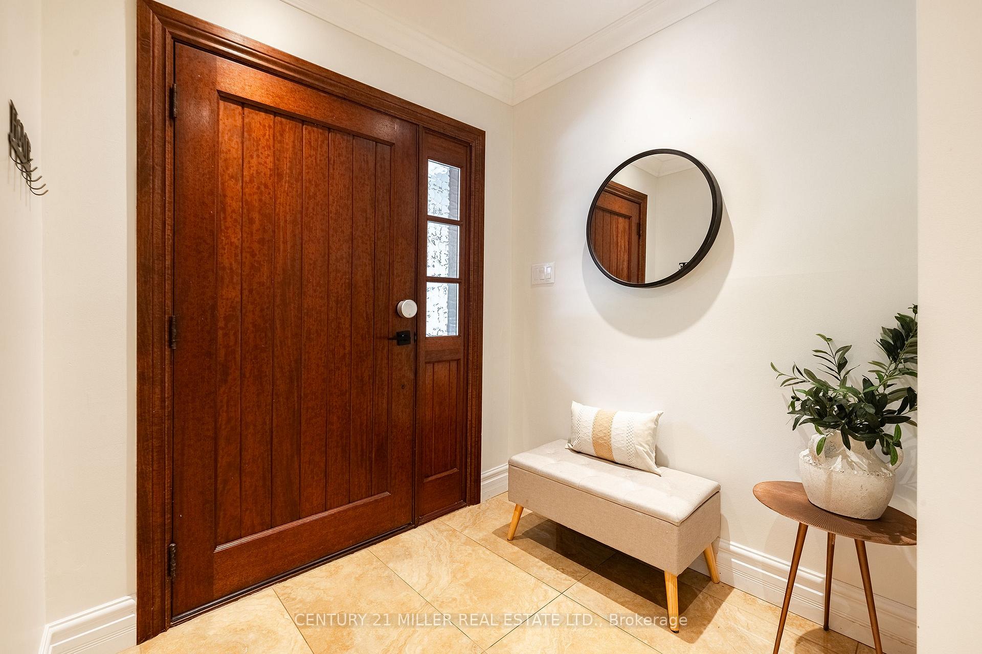 Photo 7 of 130 Tavistock Square, Oakville, Southwest — HOMEH