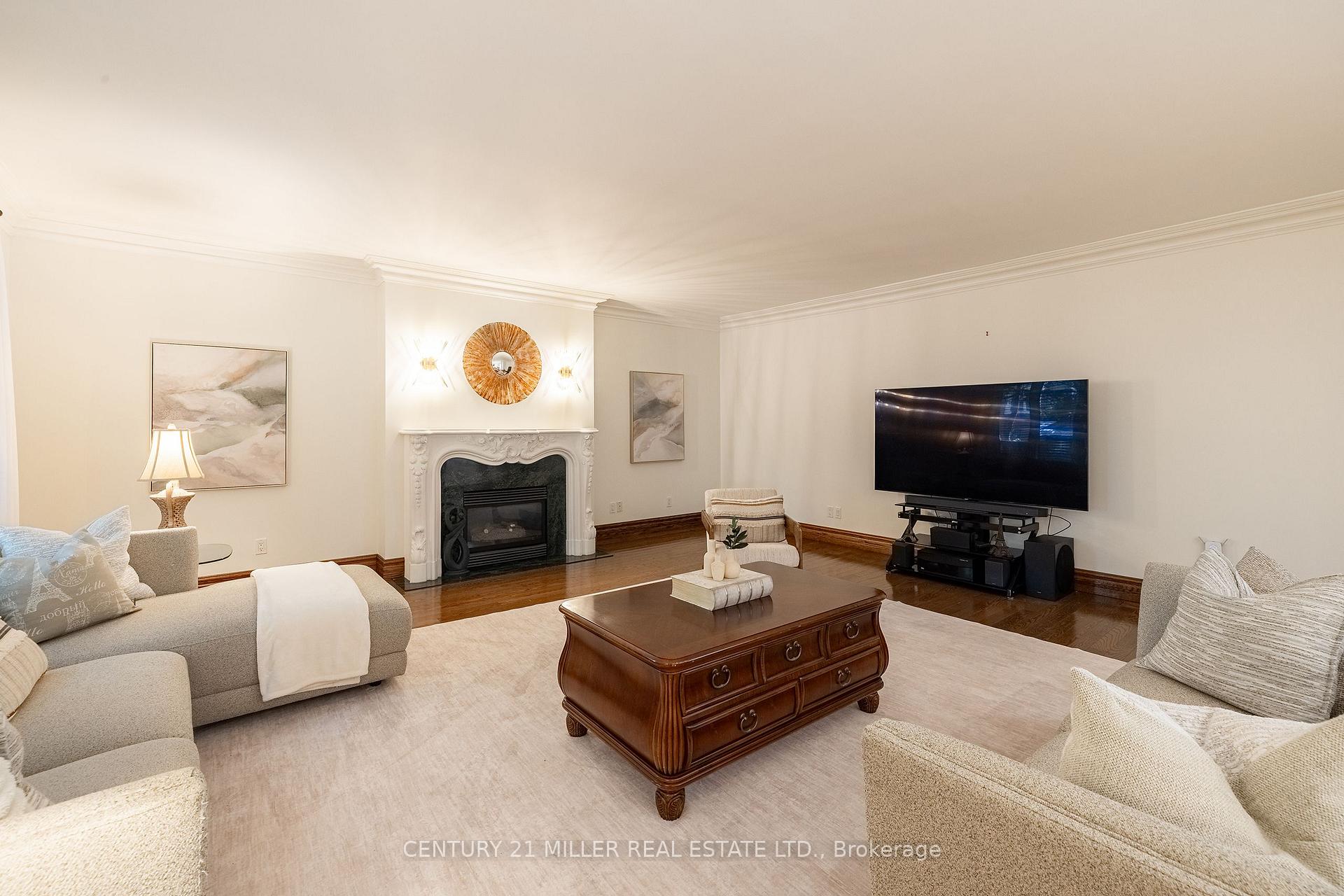 Photo 14 of 130 Tavistock Square, Oakville, Southwest — HOMEH