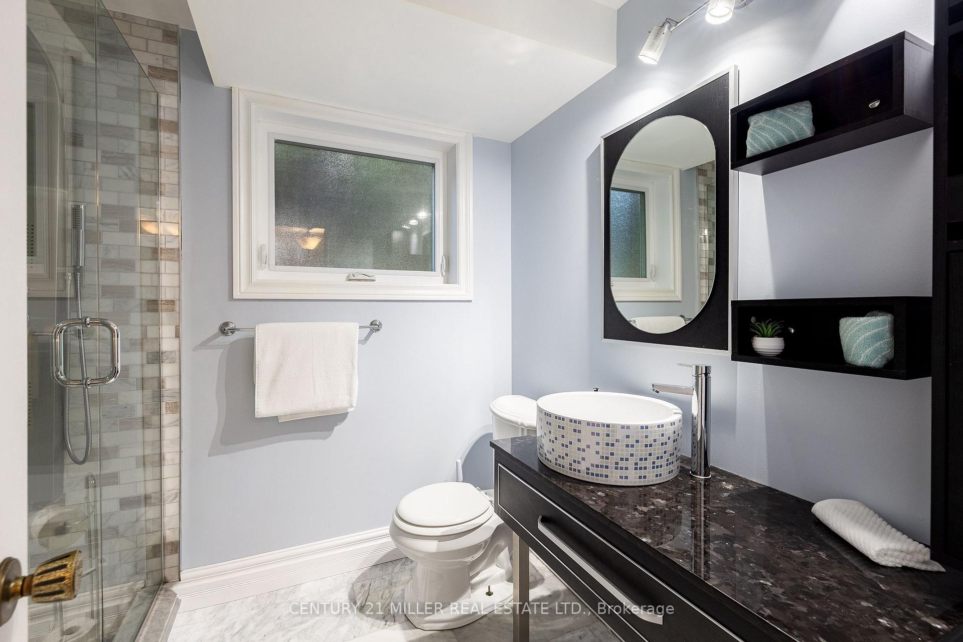 Photo 24 of 130 Tavistock Square, Oakville, Southwest — HOMEH