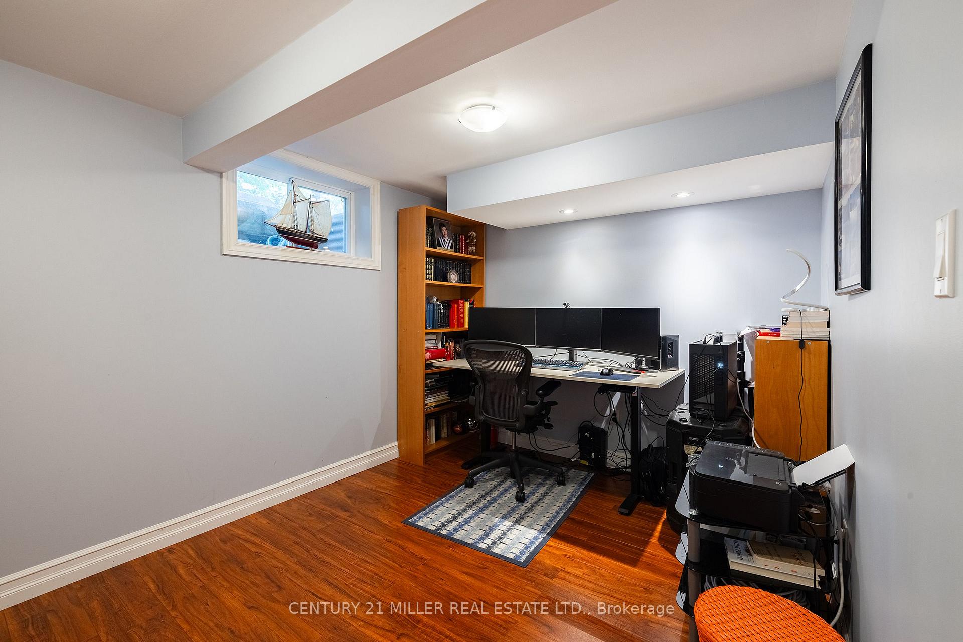 Photo 27 of 130 Tavistock Square, Oakville, Southwest — HOMEH