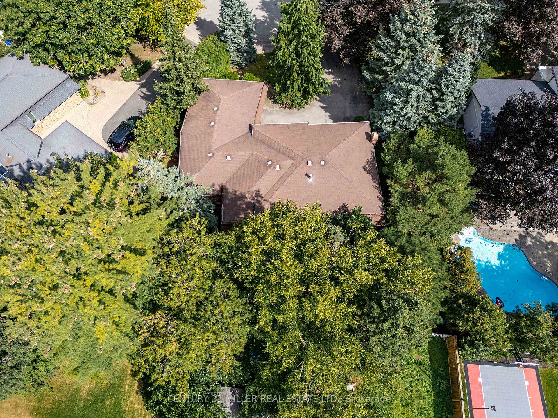 Photo 29 of 130 Tavistock Square, Oakville, Southwest — HOMEH