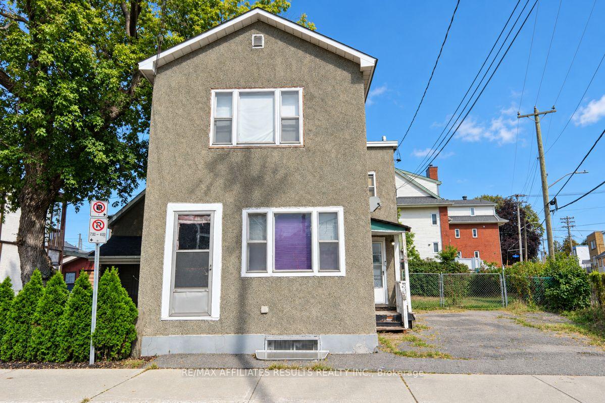 Photo 2 of 321 Savard Avenue, Ottawa, Vanier — HOMEH