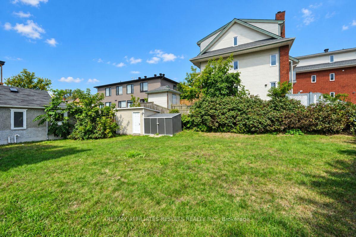 Photo 5 of 321 Savard Avenue, Ottawa, Vanier — HOMEH