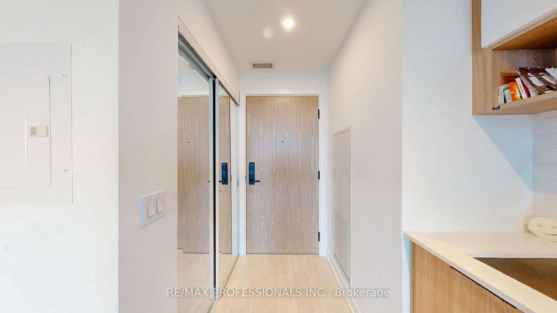 Photo 4 of Unit 3311, 5 Defries Street, Toronto, Regent Park — HOMEH