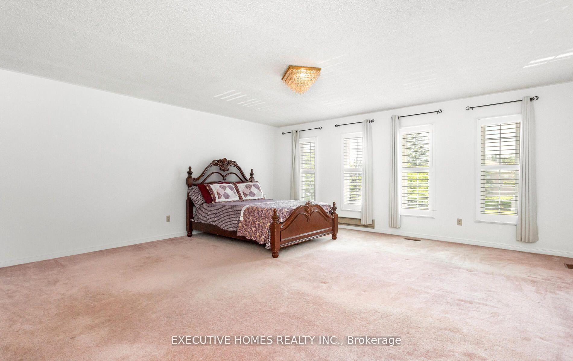 Photo 25 of 5489 Glen Erin Drive, Mississauga, Central Erin Mills — HOMEH