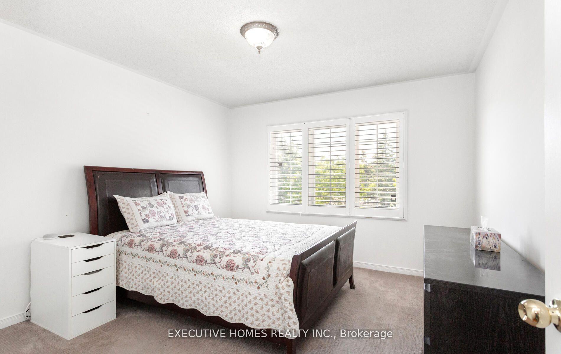 Photo 28 of 5489 Glen Erin Drive, Mississauga, Central Erin Mills — HOMEH