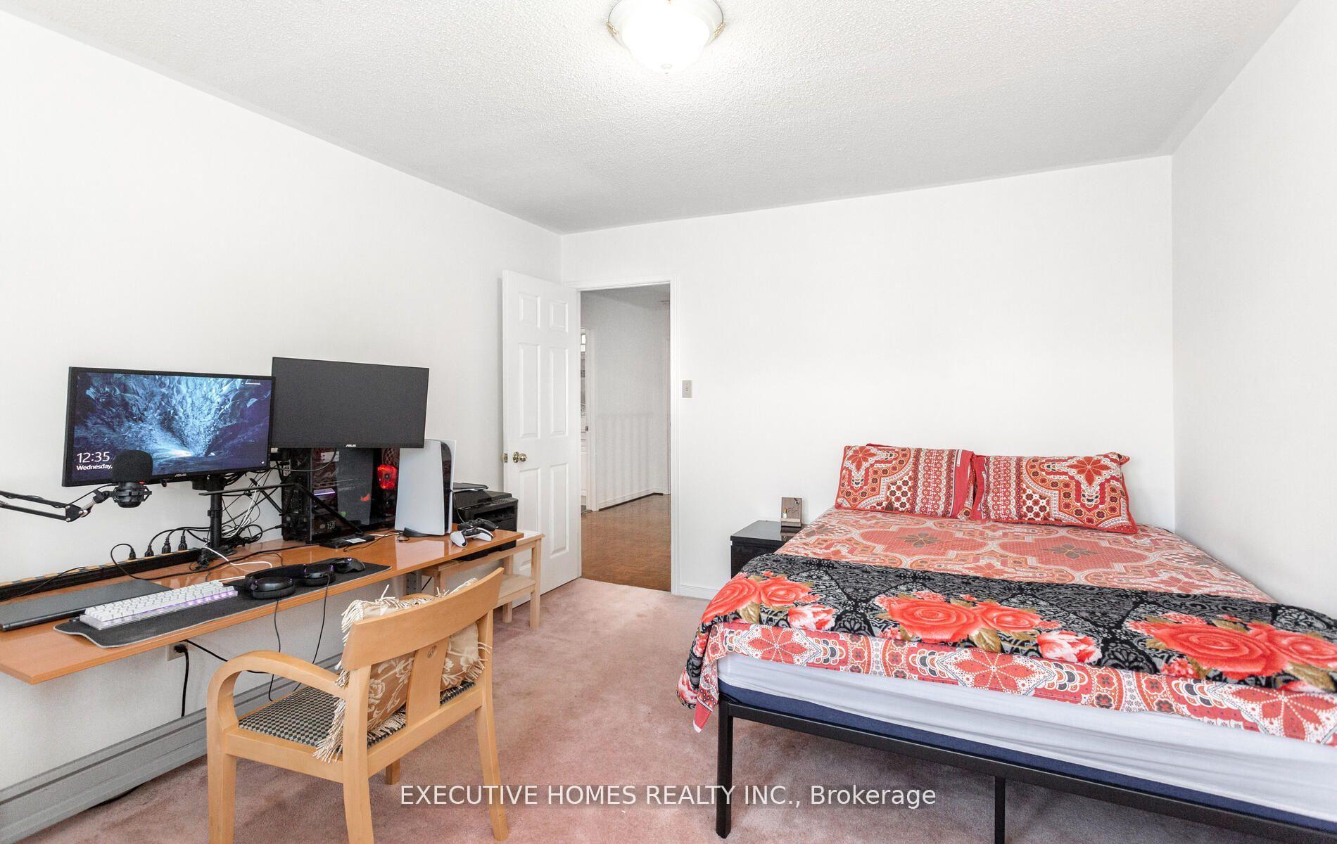 Photo 31 of 5489 Glen Erin Drive, Mississauga, Central Erin Mills — HOMEH