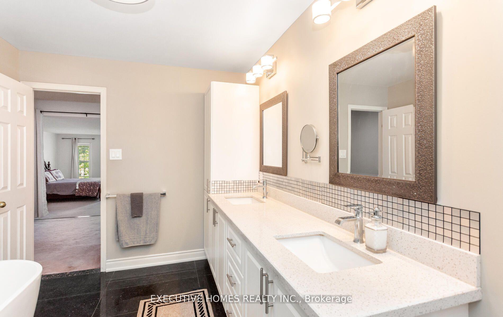 Photo 36 of 5489 Glen Erin Drive, Mississauga, Central Erin Mills — HOMEH