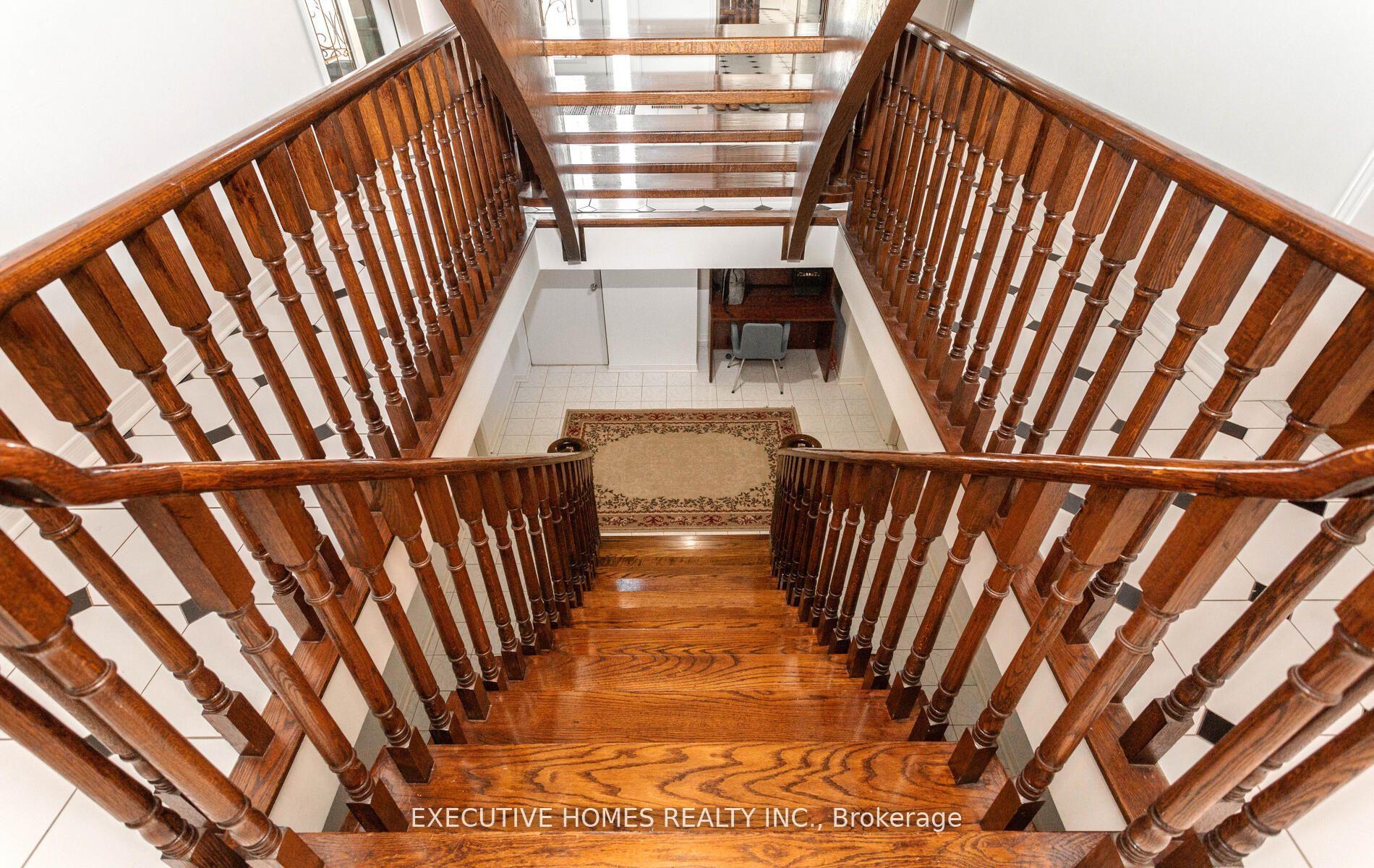 Photo 40 of 5489 Glen Erin Drive, Mississauga, Central Erin Mills — HOMEH