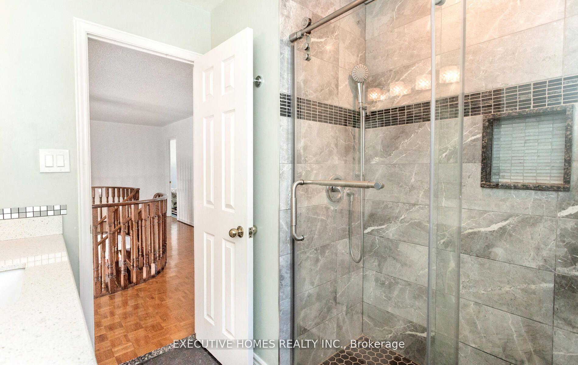 Photo 41 of 5489 Glen Erin Drive, Mississauga, Central Erin Mills — HOMEH