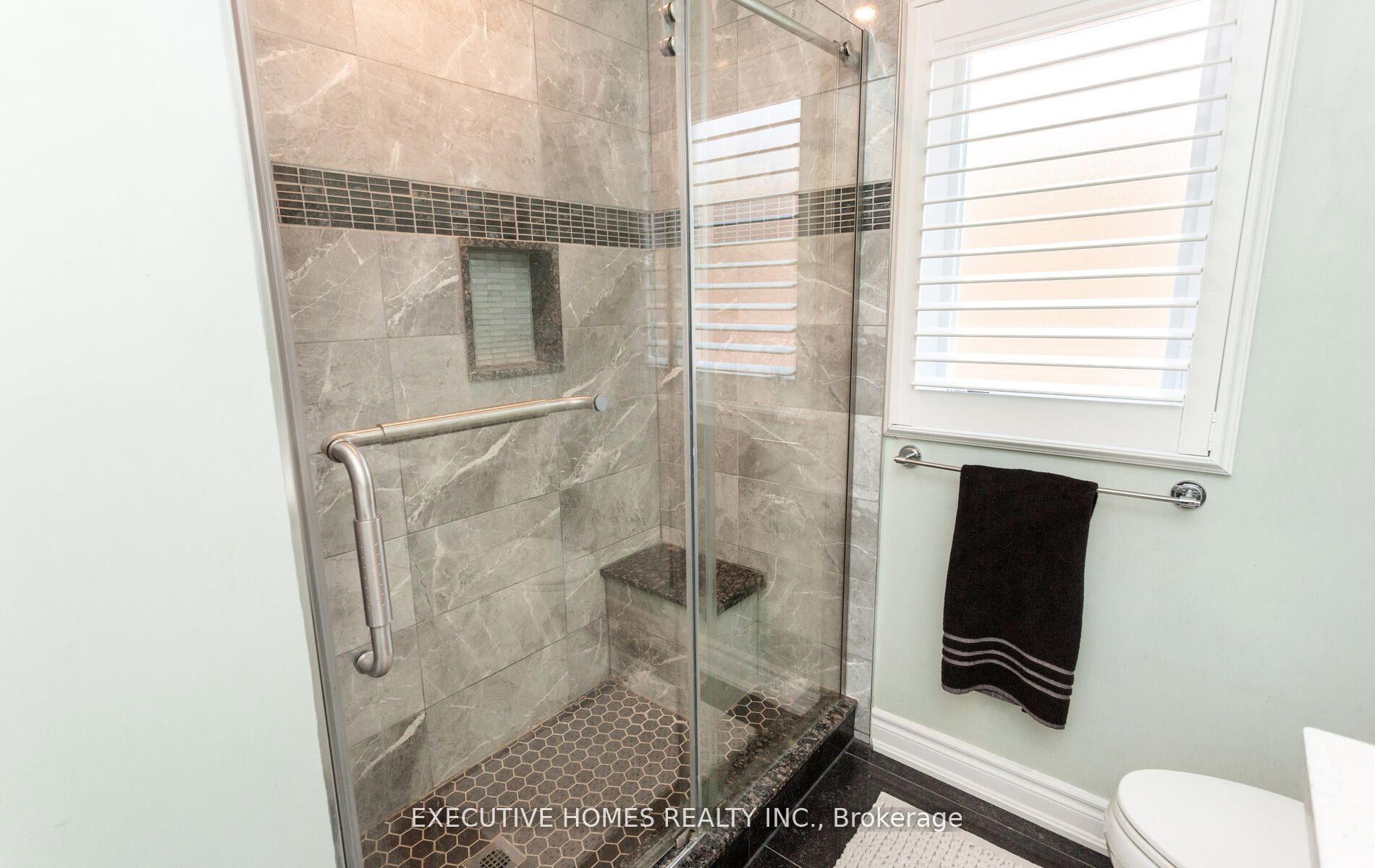 Photo 42 of 5489 Glen Erin Drive, Mississauga, Central Erin Mills — HOMEH