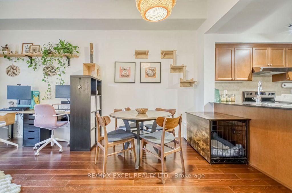 Photo 7 of Unit 102, 8 Maison Parc Court, Vaughan, Lakeview Estates — HOMEH