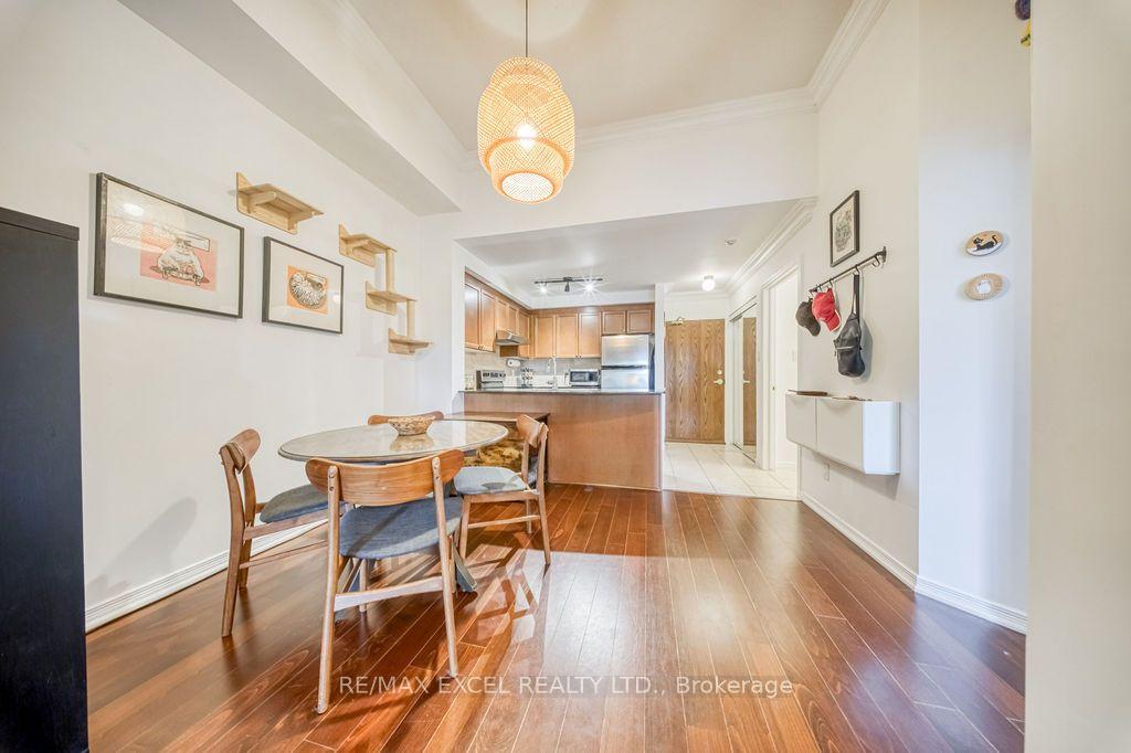 Photo 8 of Unit 102, 8 Maison Parc Court, Vaughan, Lakeview Estates — HOMEH