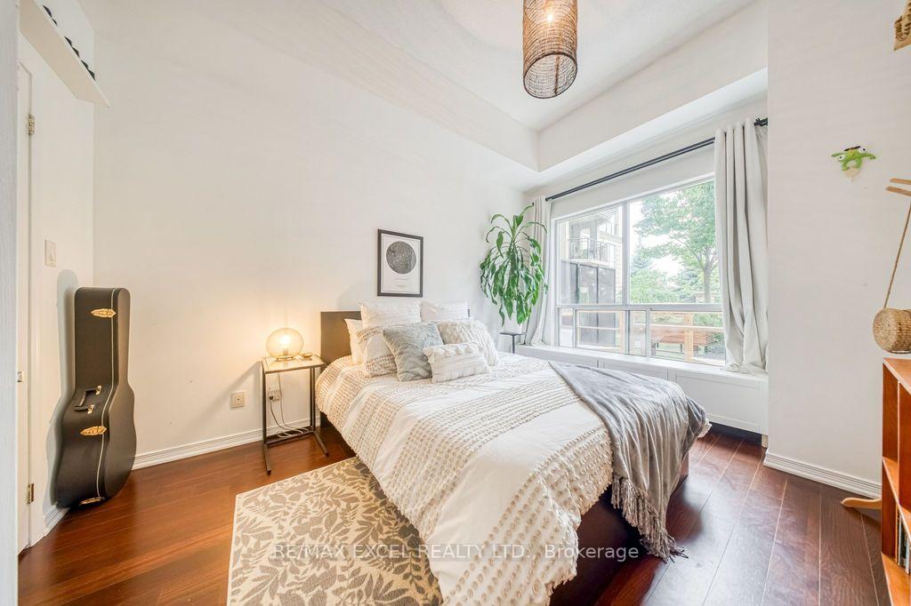 Photo 14 of Unit 102, 8 Maison Parc Court, Vaughan, Lakeview Estates — HOMEH