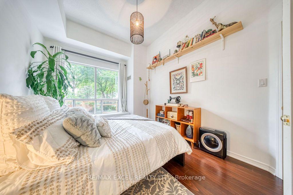 Photo 16 of Unit 102, 8 Maison Parc Court, Vaughan, Lakeview Estates — HOMEH