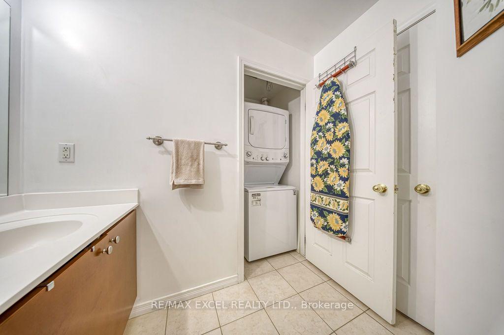 Photo 20 of Unit 102, 8 Maison Parc Court, Vaughan, Lakeview Estates — HOMEH