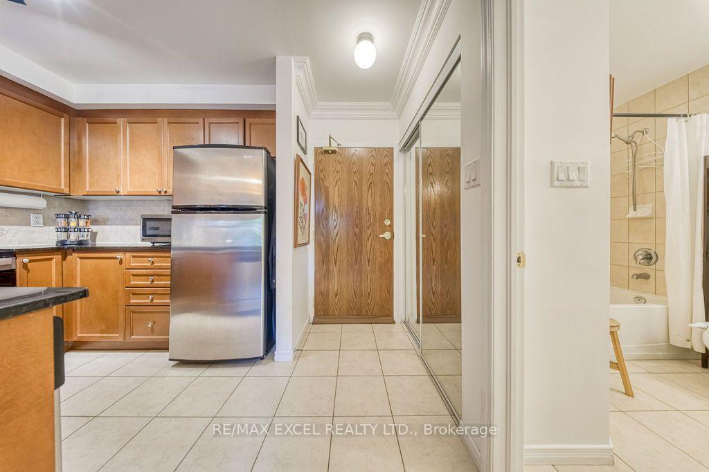 Photo 21 of Unit 102, 8 Maison Parc Court, Vaughan, Lakeview Estates — HOMEH