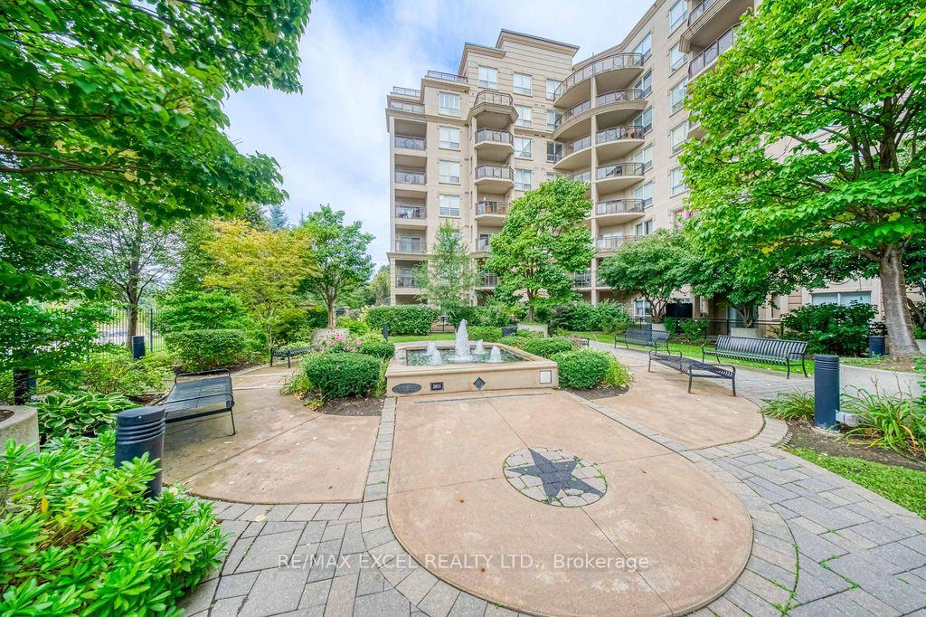 Photo 26 of Unit 102, 8 Maison Parc Court, Vaughan, Lakeview Estates — HOMEH
