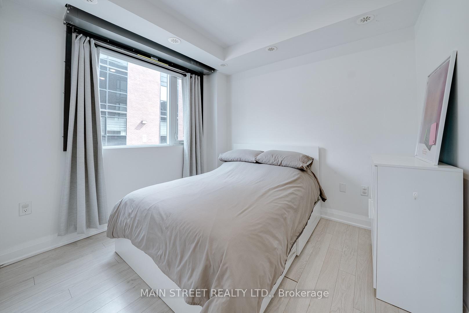 Photo 9 of Unit 702, 5299 Highway 7 Street, Vaughan, Vaughan Grove — HOMEH
