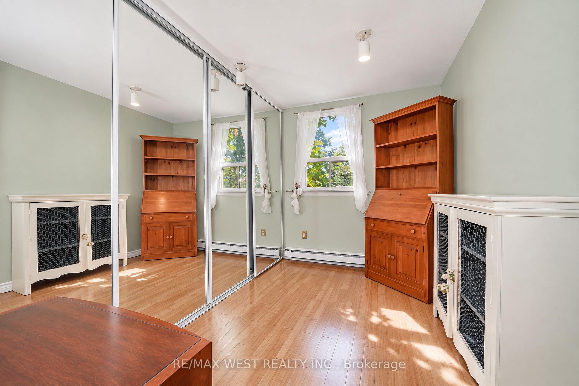 Photo 5 of 311 Wellesley Street E, Toronto, Cabbagetown-South St. James Town — HOMEH