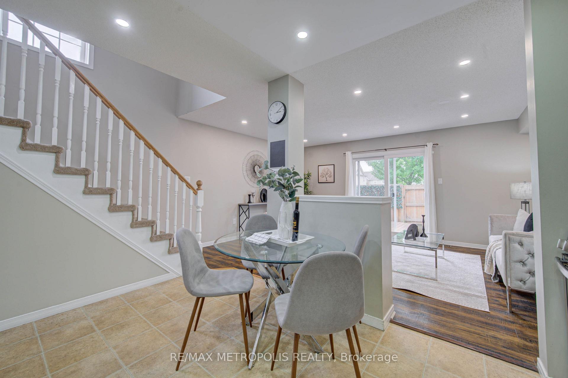 Photo 23 of Unit 37, 124 Gosling Gardens, Guelph, Clairfields/Hanlon Business Park — HOMEH