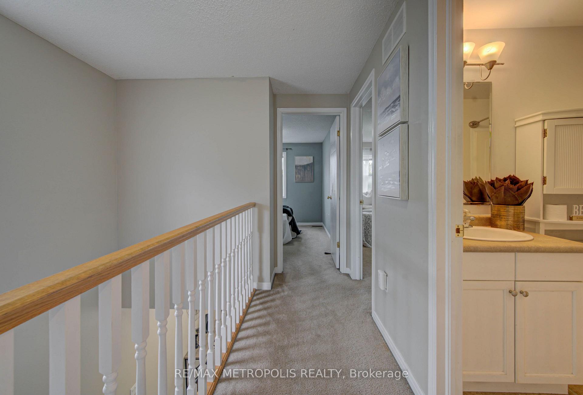 Photo 33 of Unit 37, 124 Gosling Gardens, Guelph, Clairfields/Hanlon Business Park — HOMEH