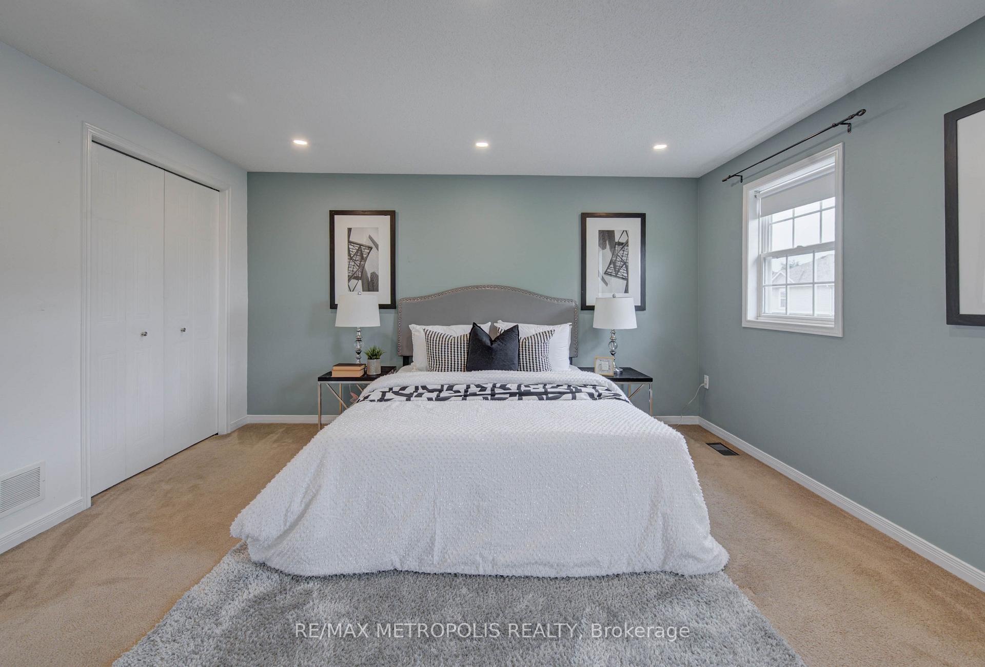 Photo 45 of Unit 37, 124 Gosling Gardens, Guelph, Clairfields/Hanlon Business Park — HOMEH