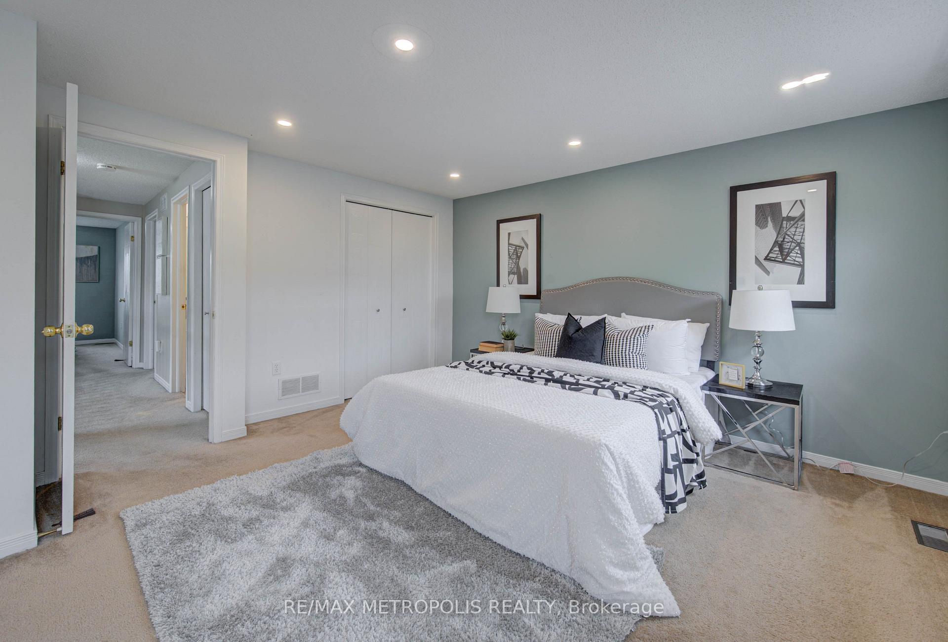 Photo 47 of Unit 37, 124 Gosling Gardens, Guelph, Clairfields/Hanlon Business Park — HOMEH