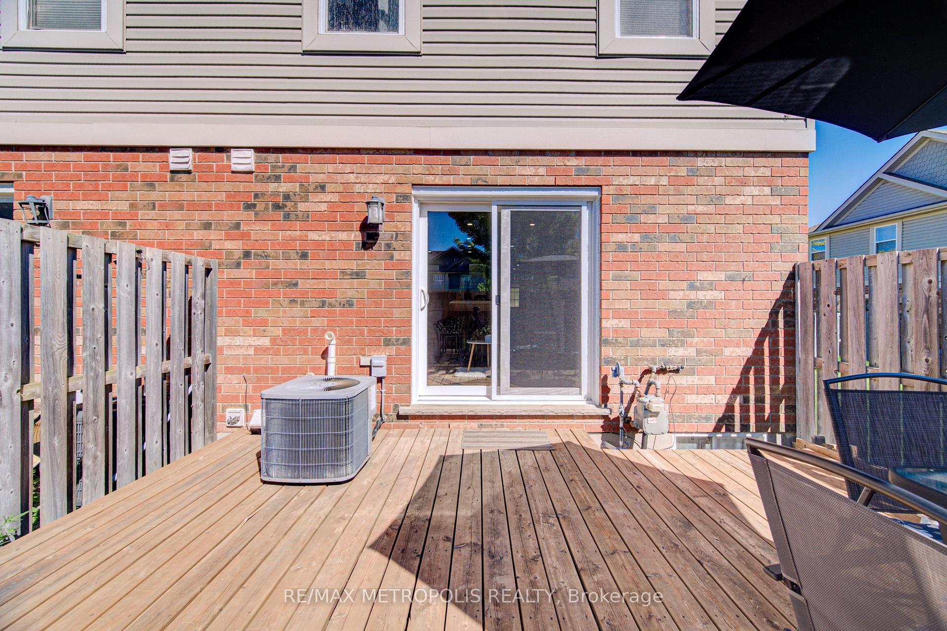 Photo 73 of Unit 37, 124 Gosling Gardens, Guelph, Clairfields/Hanlon Business Park — HOMEH