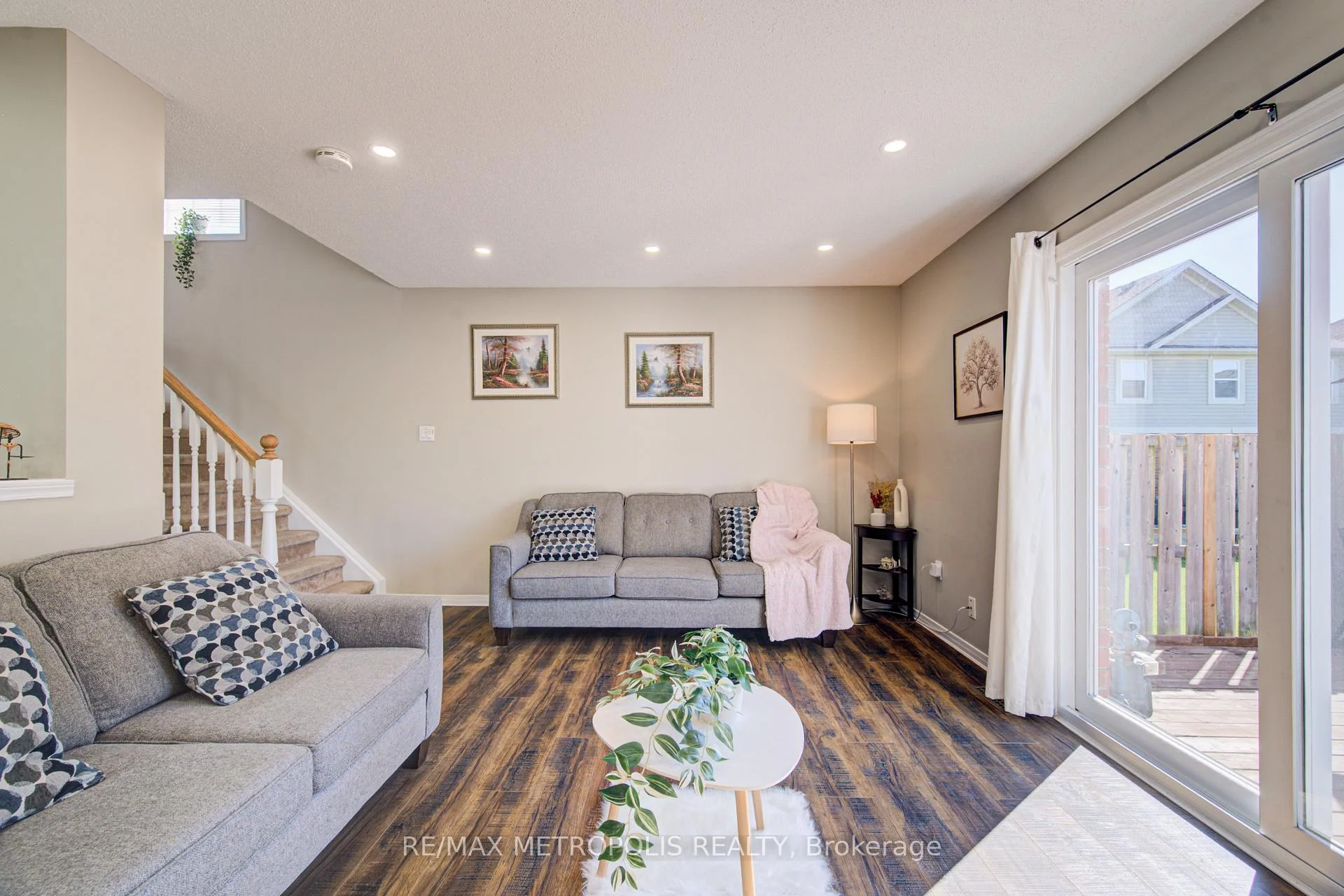 Photo 36 of Unit 37, 124 Gosling Gardens, Guelph, Clairfields/Hanlon Business Park — HOMEH