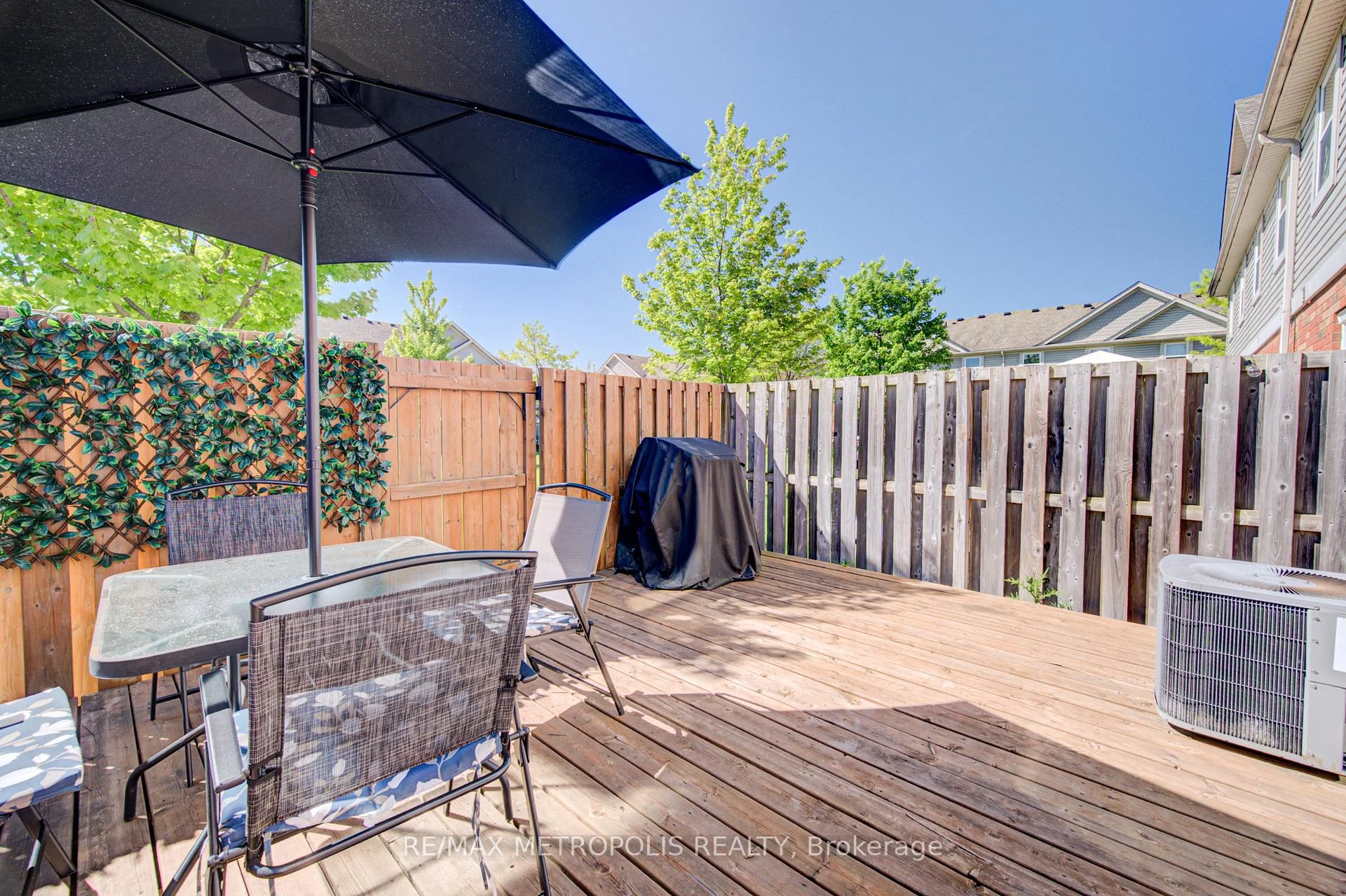 Photo 64 of Unit 37, 124 Gosling Gardens, Guelph, Clairfields/Hanlon Business Park — HOMEH
