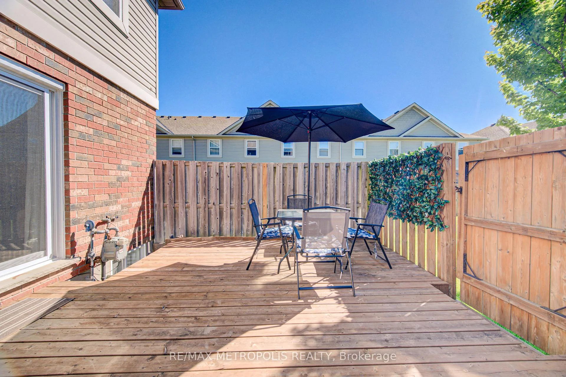 Photo 70 of Unit 37, 124 Gosling Gardens, Guelph, Clairfields/Hanlon Business Park — HOMEH