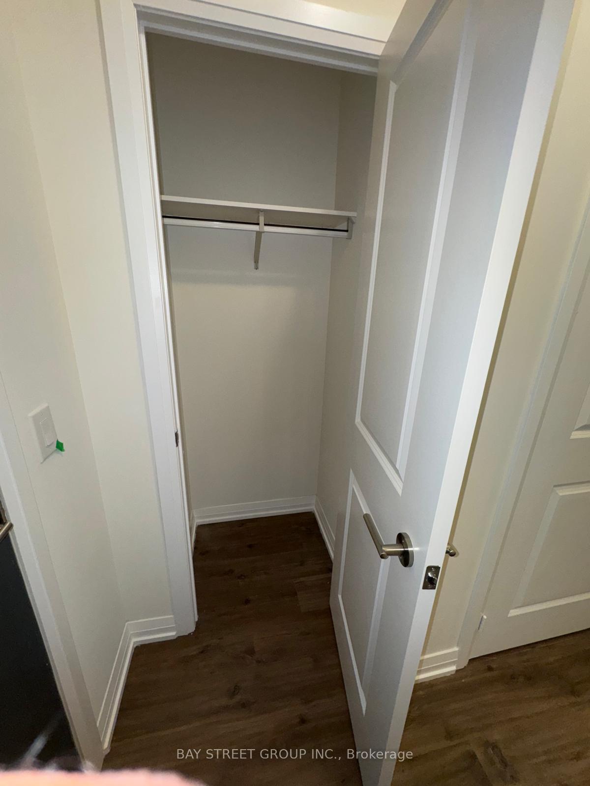 Photo 8 of Unit 221, 3270 Sheppard Avenue E, Scarborough, Tam O'Shanter-Sullivan — HOMEH