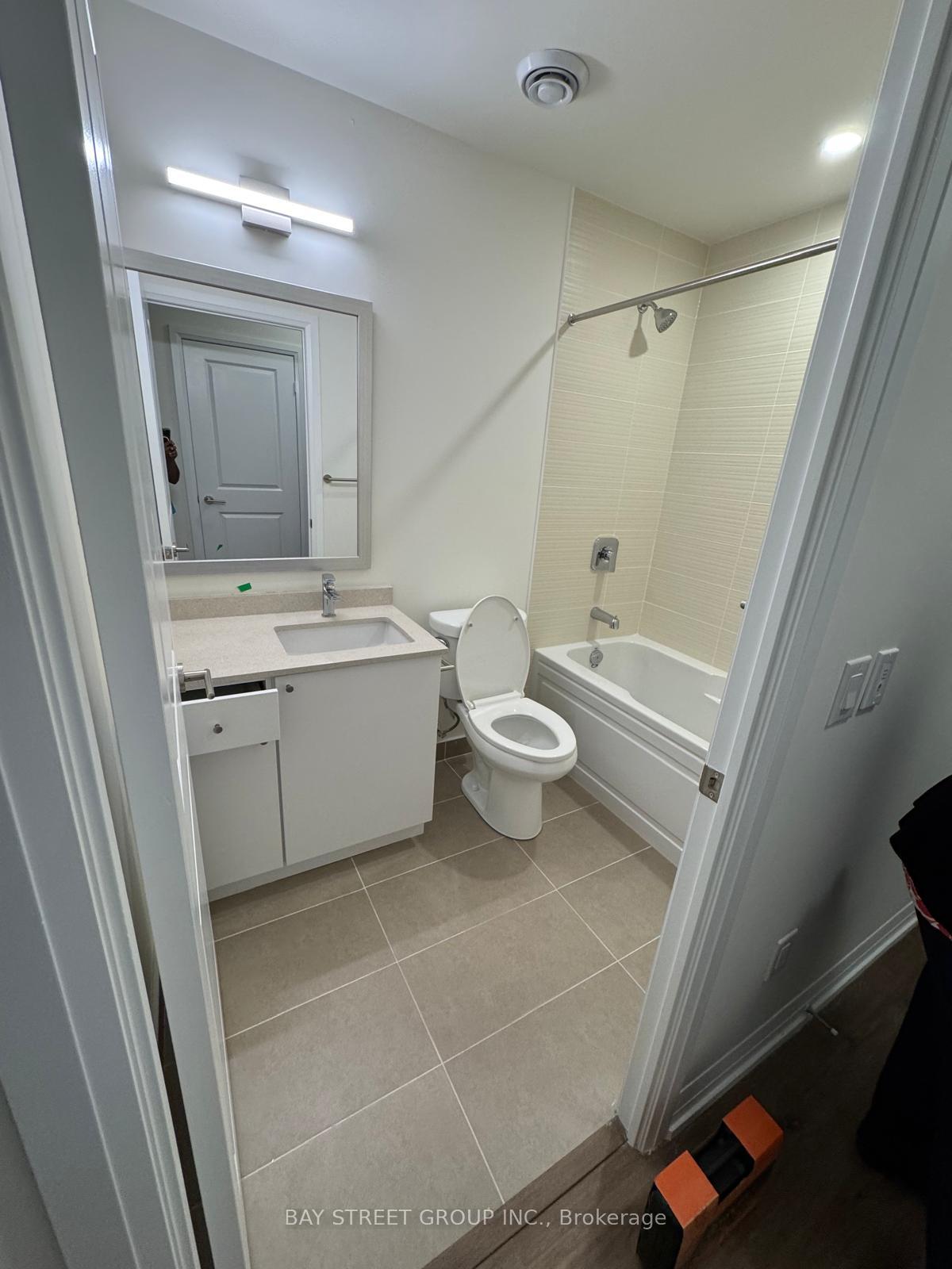 Photo 10 of Unit 221, 3270 Sheppard Avenue E, Scarborough, Tam O'Shanter-Sullivan — HOMEH