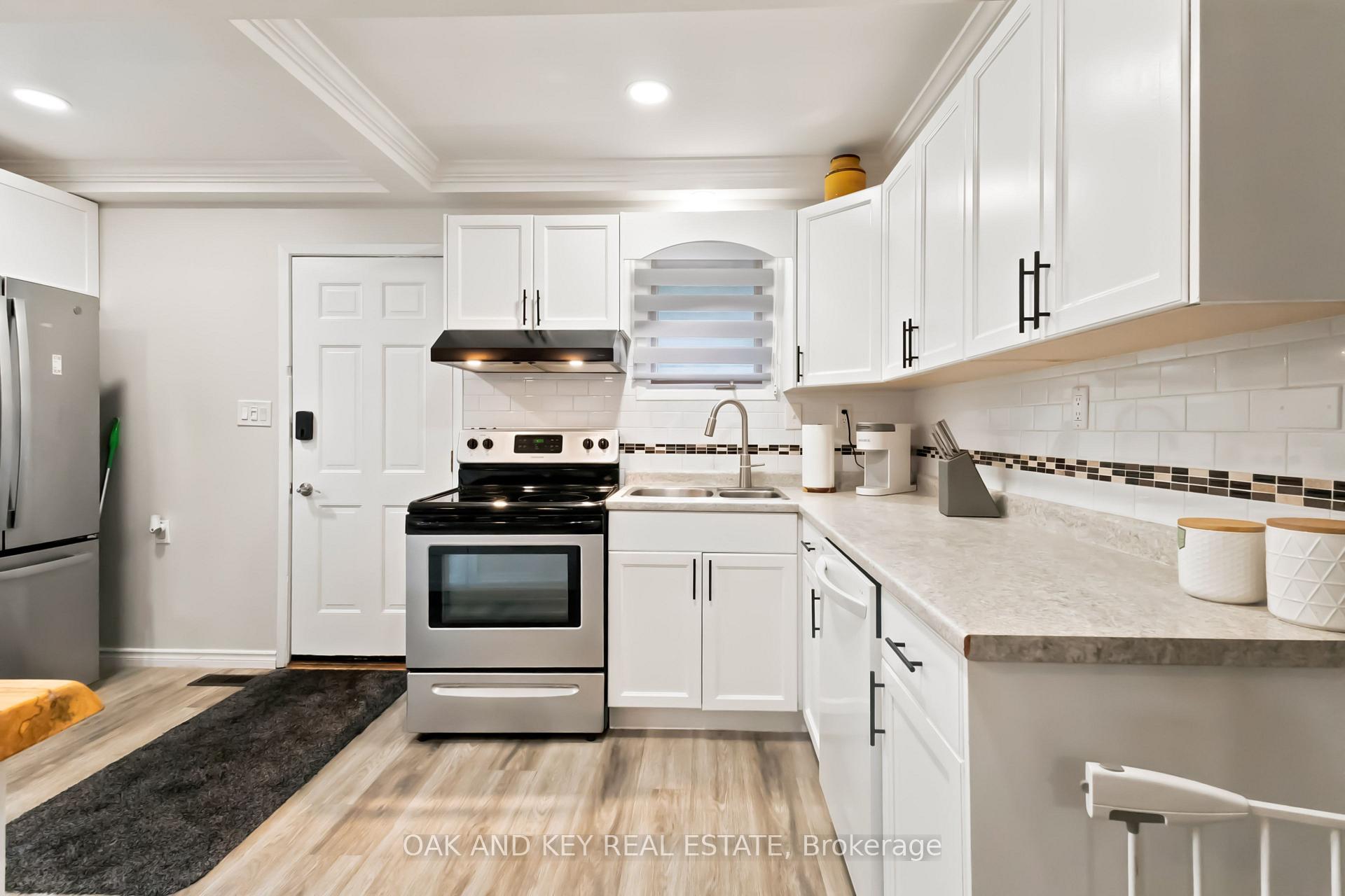 Photo 11 of 1 Vanier Place, St. Thomas — HOMEH