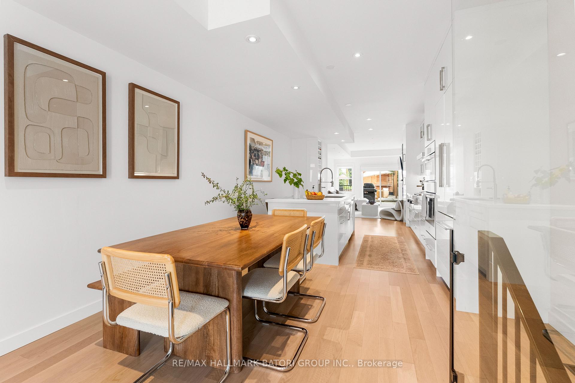 Photo 3 of 433 Ashdale Avenue, Toronto, Greenwood-Coxwell — HOMEH
