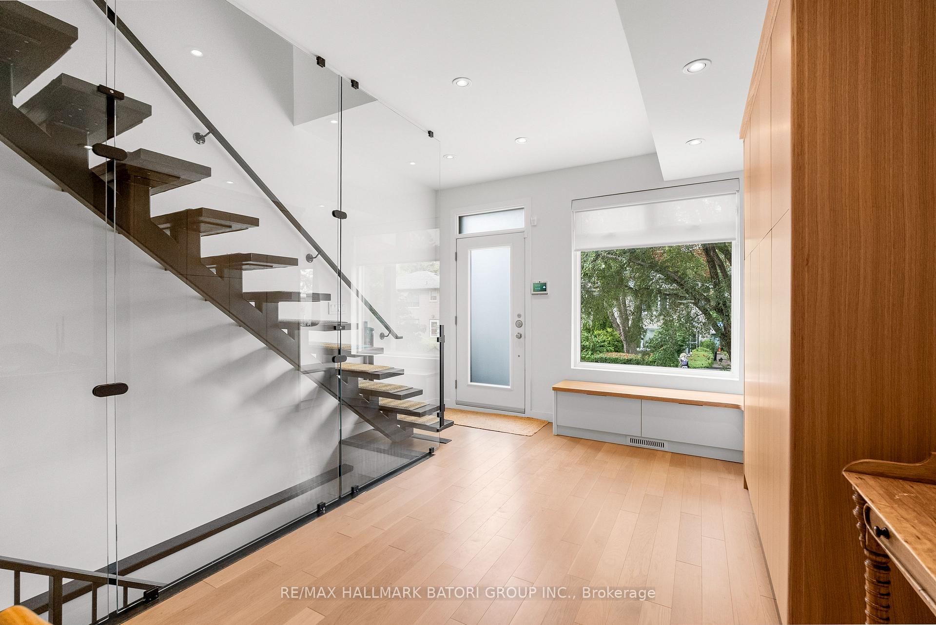 Photo 4 of 433 Ashdale Avenue, Toronto, Greenwood-Coxwell — HOMEH