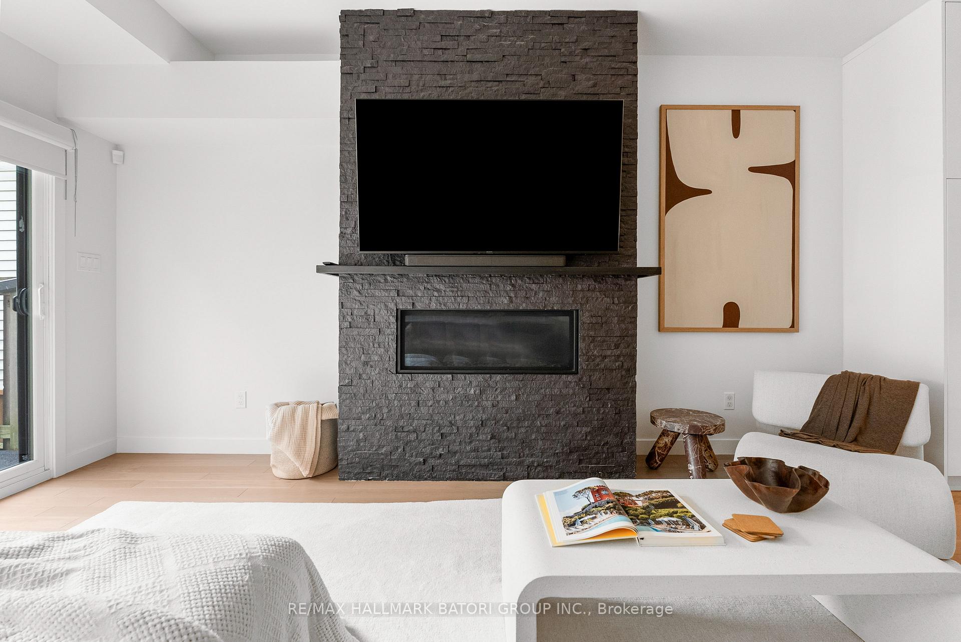 Photo 15 of 433 Ashdale Avenue, Toronto, Greenwood-Coxwell — HOMEH