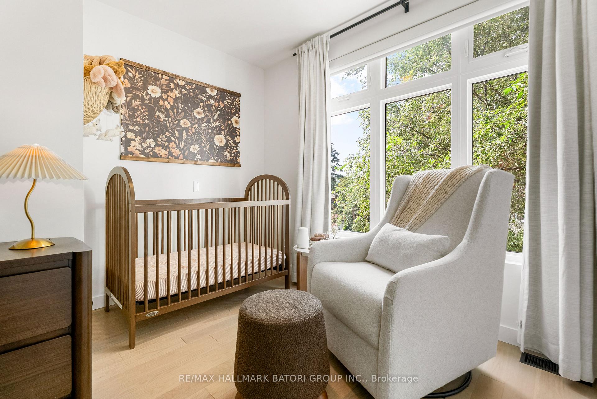 Photo 22 of 433 Ashdale Avenue, Toronto, Greenwood-Coxwell — HOMEH