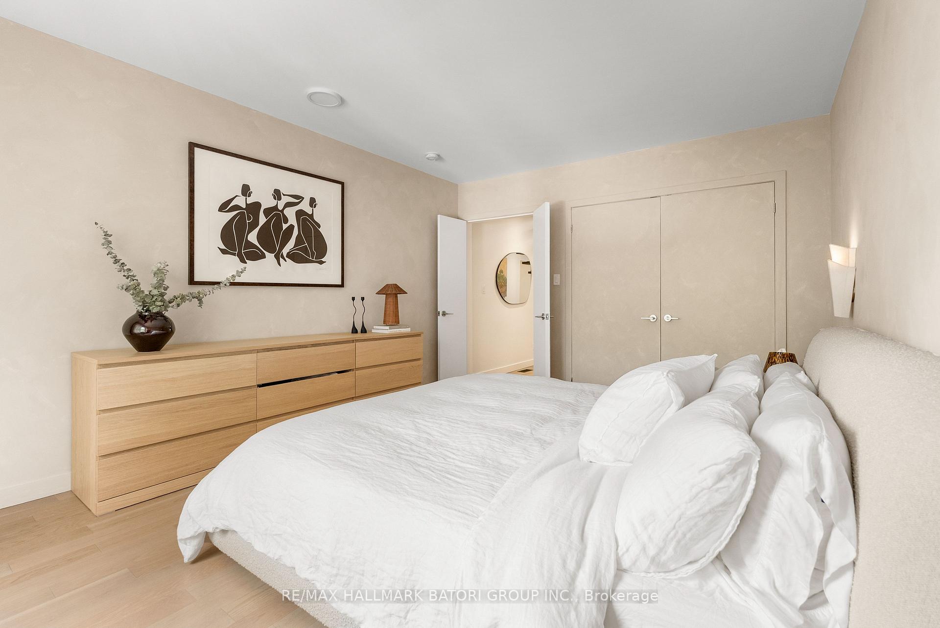 Photo 25 of 433 Ashdale Avenue, Toronto, Greenwood-Coxwell — HOMEH