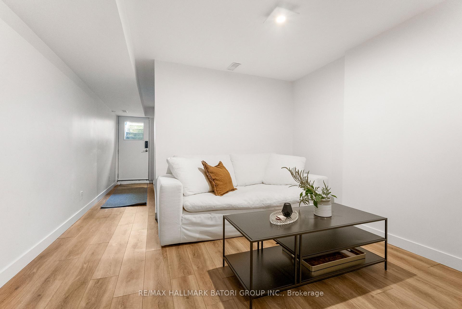 Photo 40 of 433 Ashdale Avenue, Toronto, Greenwood-Coxwell — HOMEH