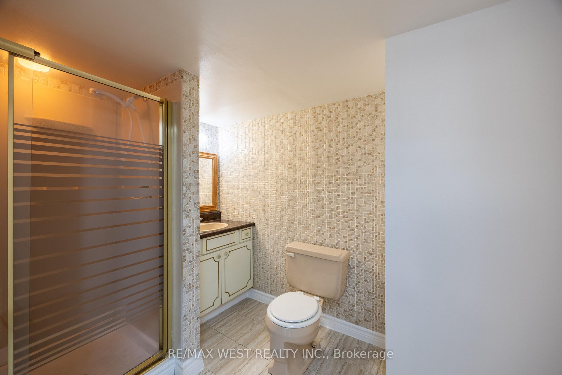 Photo 23 of 1331 Sharbot Street, Oshawa, Lakeview — HOMEH