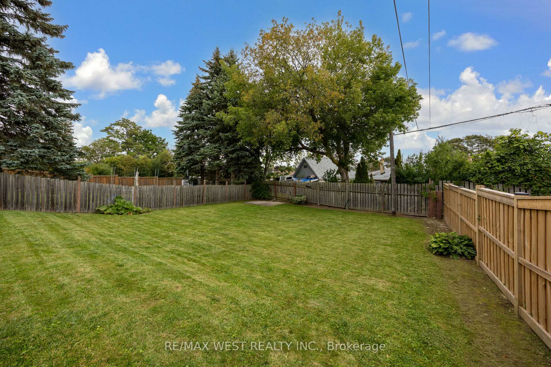 Photo 27 of 1331 Sharbot Street, Oshawa, Lakeview — HOMEH