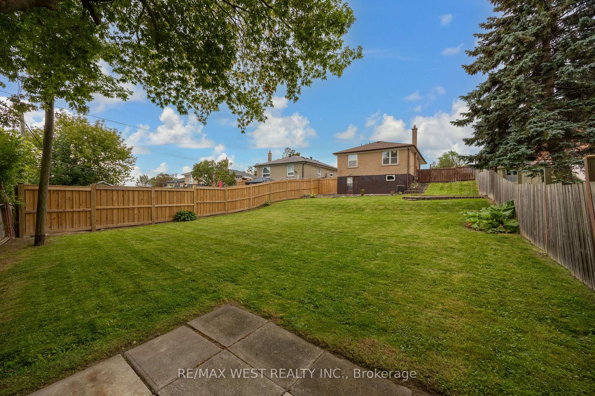 Photo 29 of 1331 Sharbot Street, Oshawa, Lakeview — HOMEH