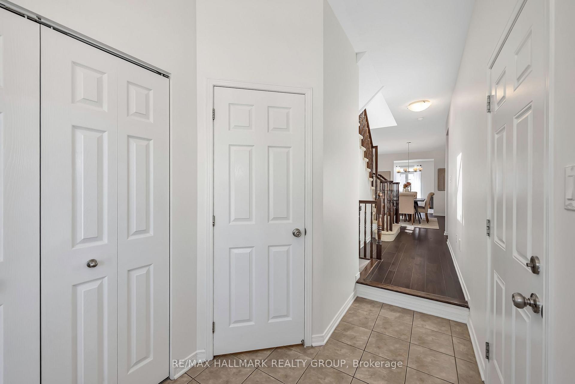 Photo 13 of 605 Pamplona Private, Ottawa, Barrhaven - Stonebridge — HOMEH