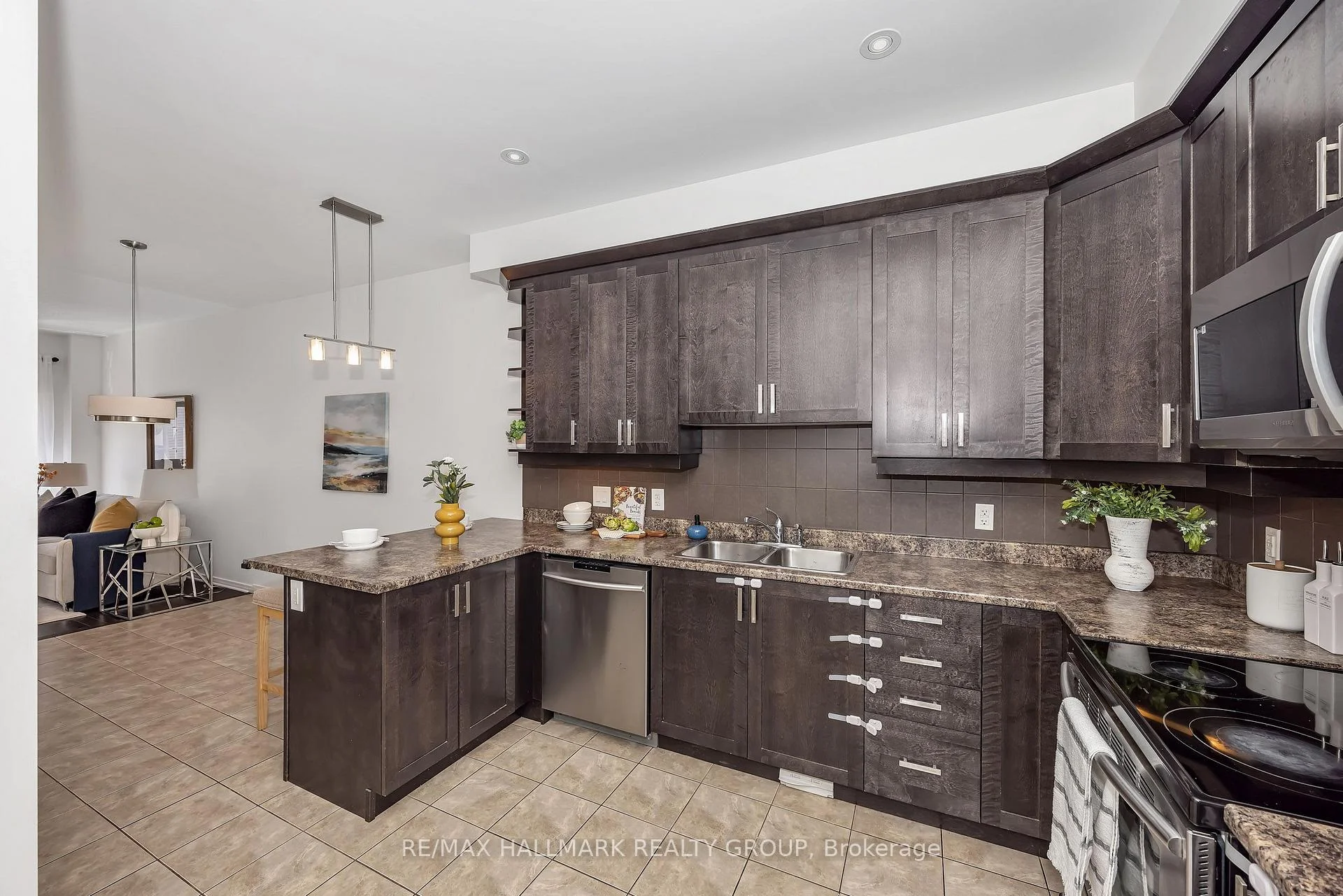 Photo 28 of 605 Pamplona Private, Ottawa, Barrhaven - Stonebridge — HOMEH