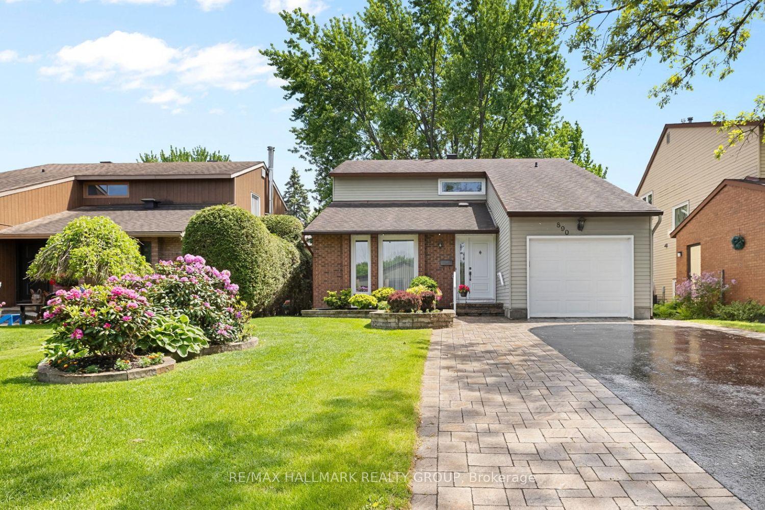 Photo 1 of 890 Beauclaire Drive, Ottawa, Orleans Wood — HOMEH