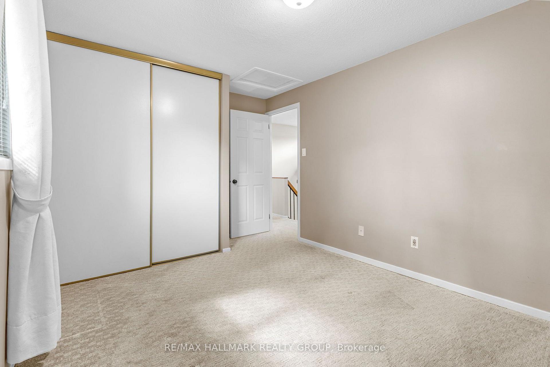 Photo 25 of 890 Beauclaire Drive, Ottawa, Orleans Wood — HOMEH