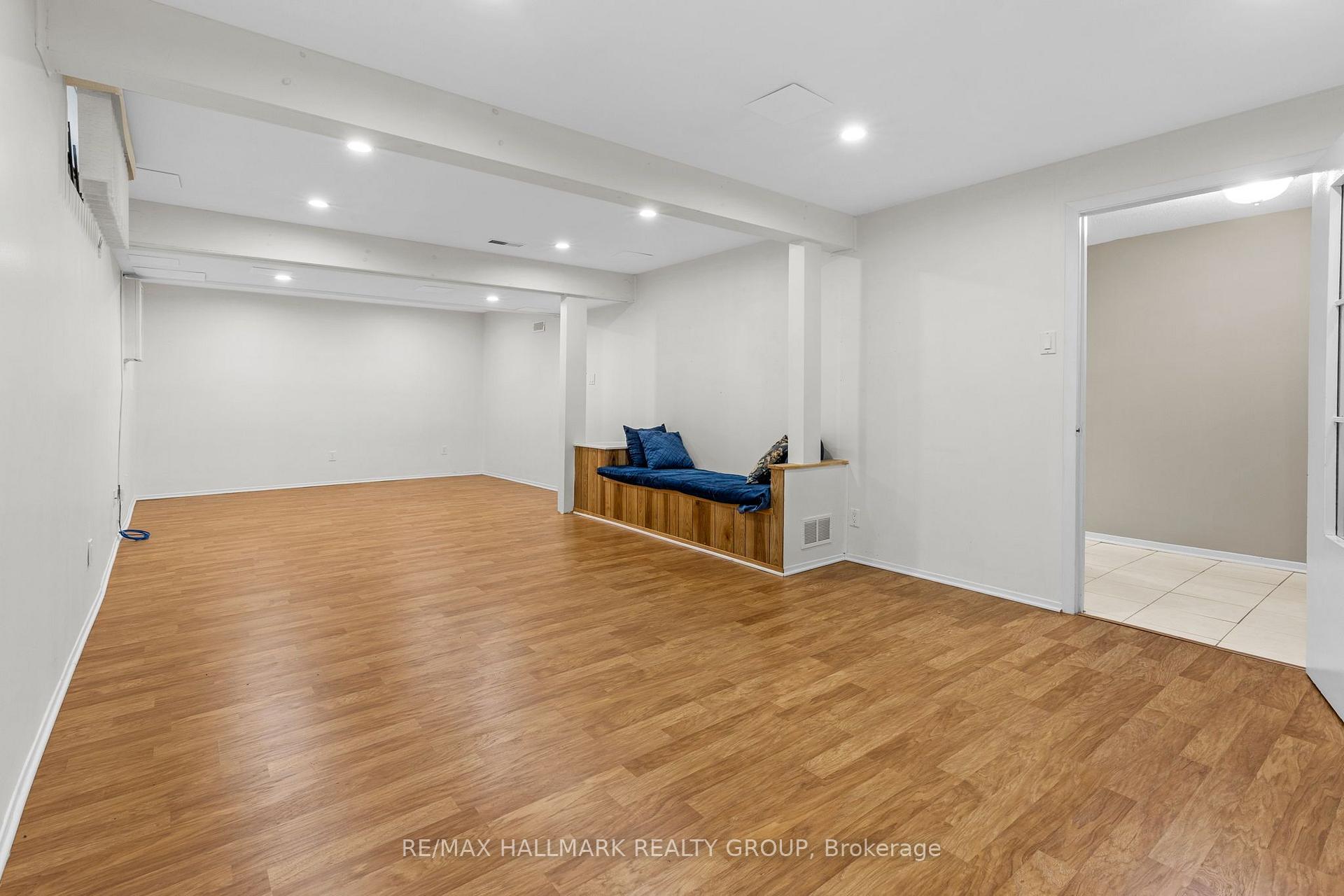Photo 31 of 890 Beauclaire Drive, Ottawa, Orleans Wood — HOMEH