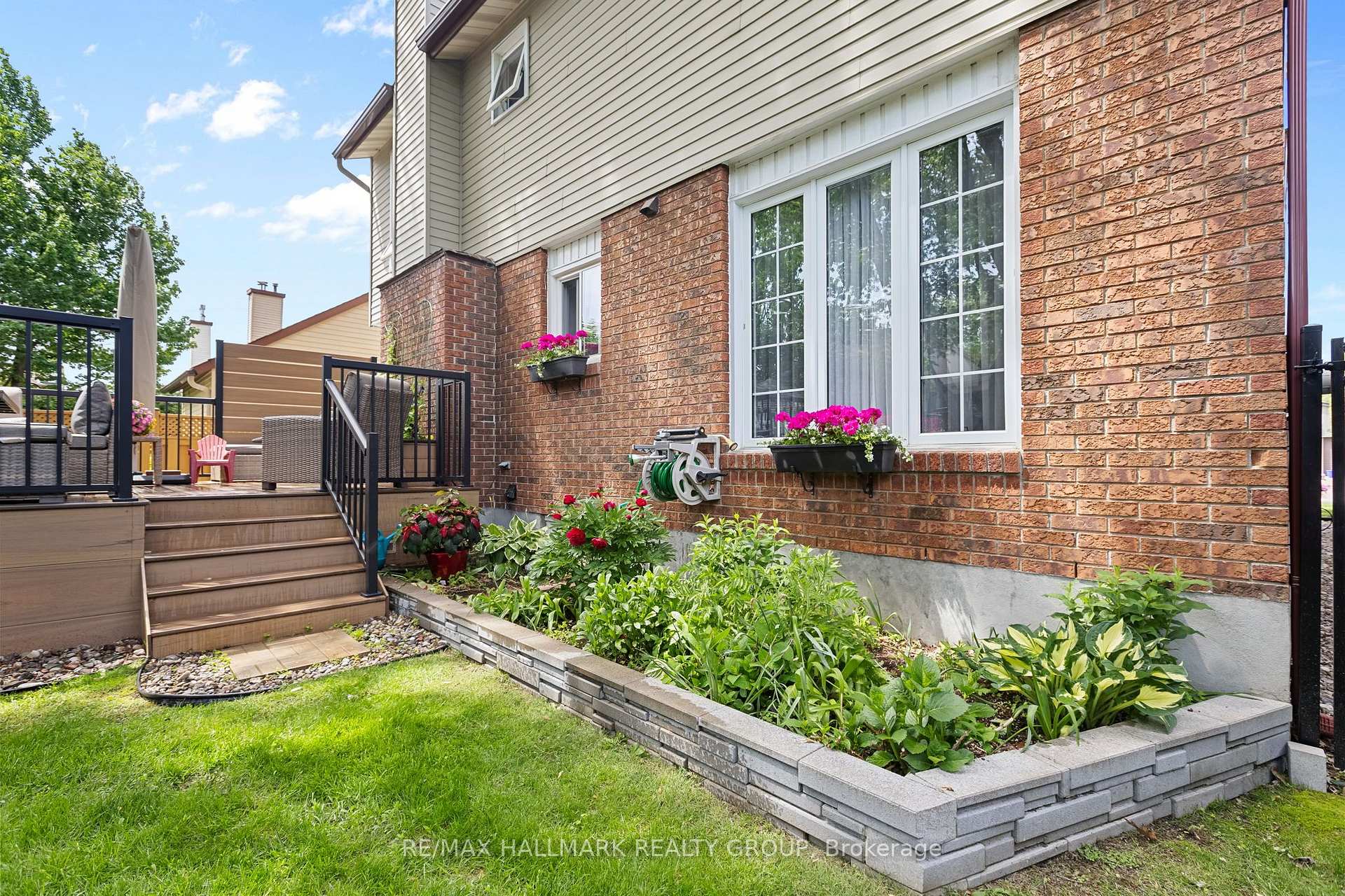 Photo 35 of 890 Beauclaire Drive, Ottawa, Orleans Wood — HOMEH